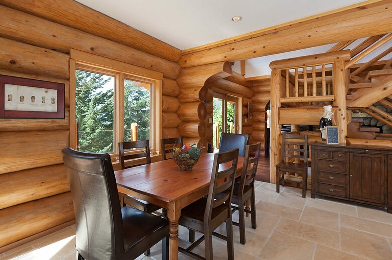 Authentic Ski-In/Out Whistler Chalet - Whistler, Canada