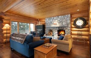 Authentic Ski-In/Out Whistler Chalet - Whistler, Canada