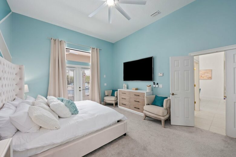 Master bedroom