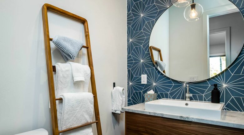 Guest bathroom