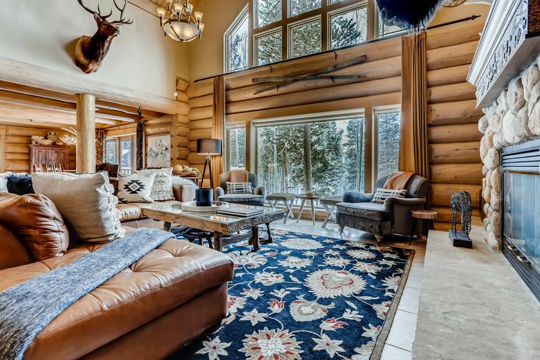 Twin Eagles Lodge - Moving Mountains - Breckenridge, Colorado