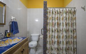 Villa Bugam – Charmantes Haus am See – Chapala, Mexiko