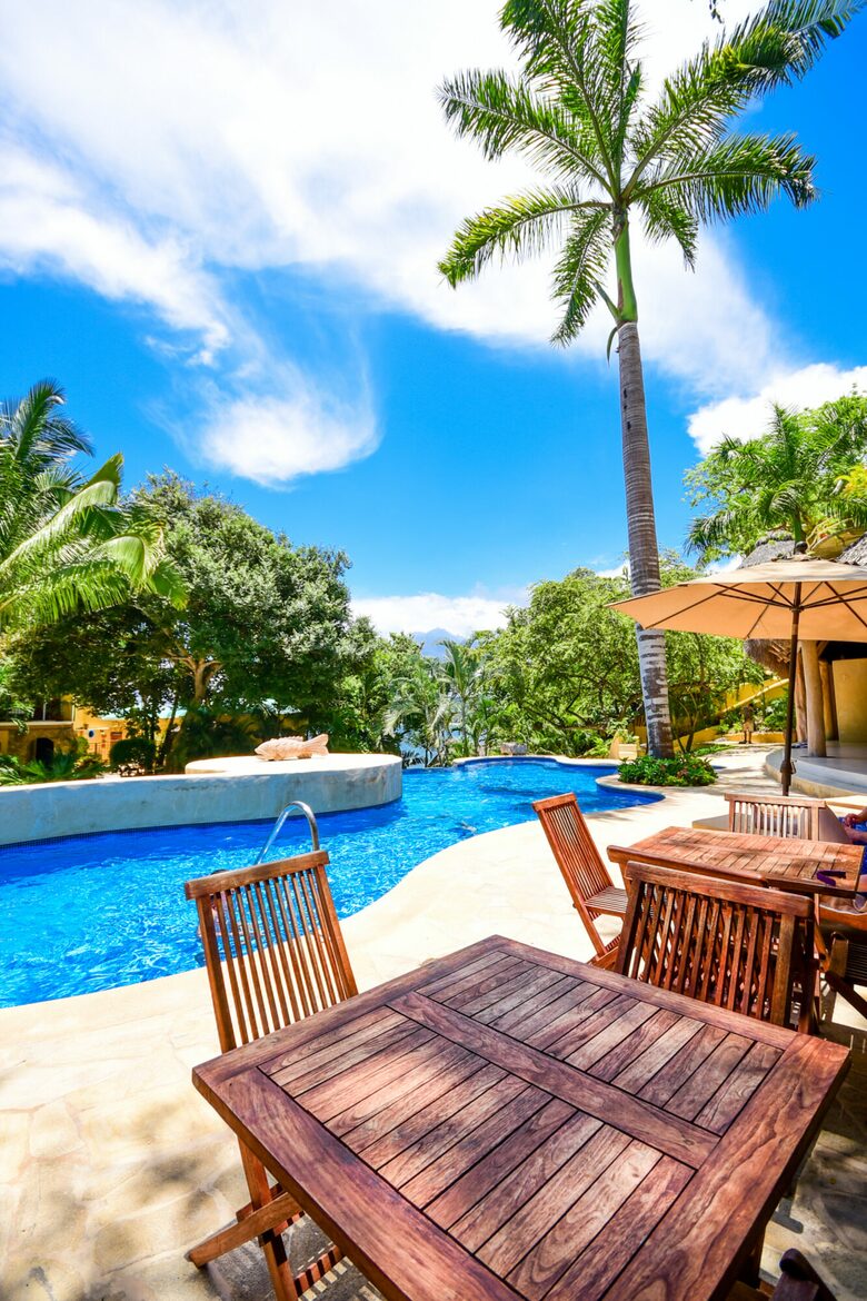 Home Exchange in Sayulita Nay. Mexico, resort style blue pool communal