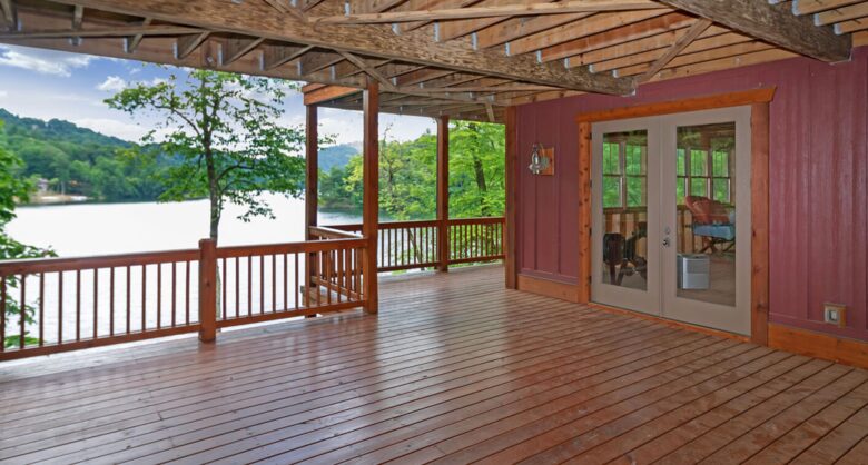Massive deck