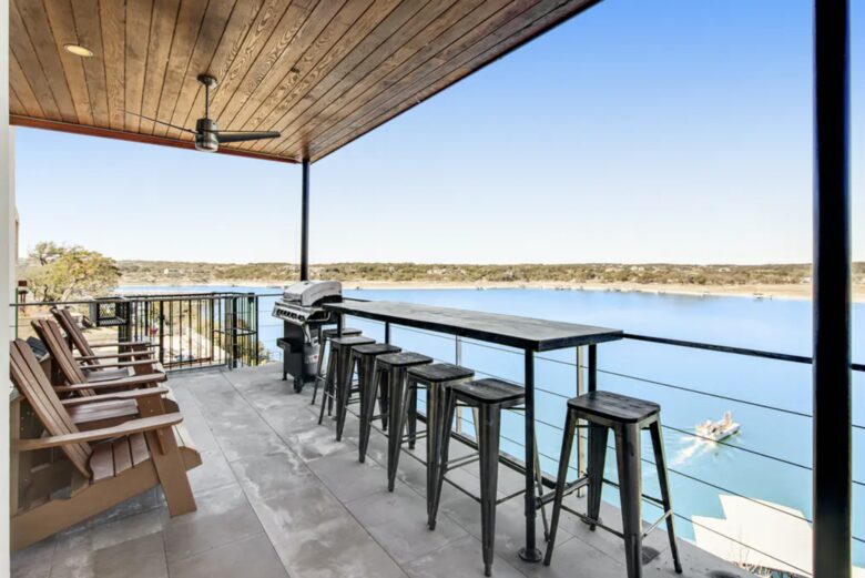 Home Exchange in Austin, TX patio with bar seating