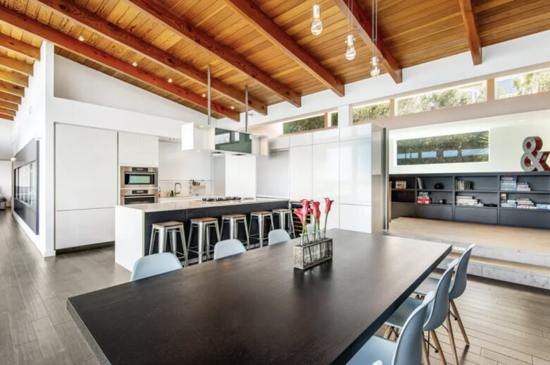 Home Exchange in Austin, TX kitchen and dining room
