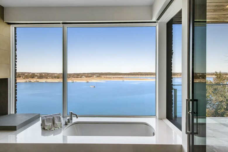 Home Exchange in Austin, TX master suite tub overlooking the lake
