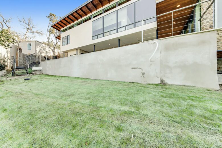 Home Exchange in Austin, TX yard