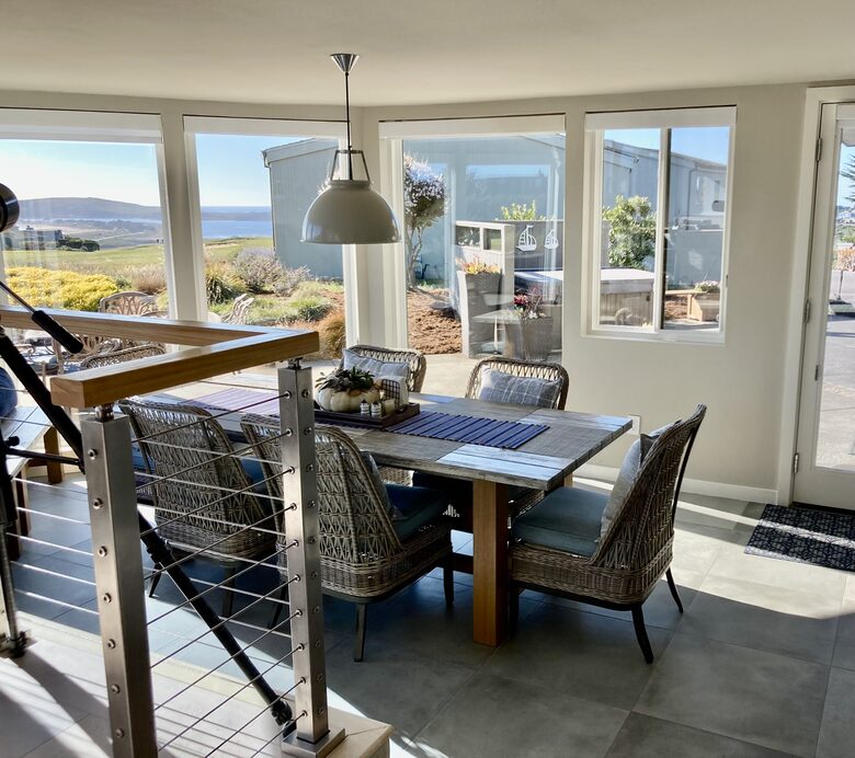 Views of fairway, Doran Beach and open seas at dining room.