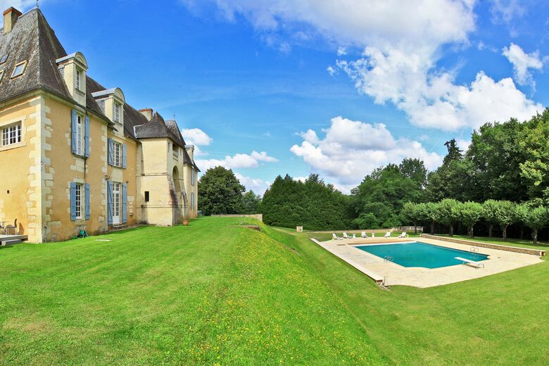 Château de Monferrier - St Geyrac, France