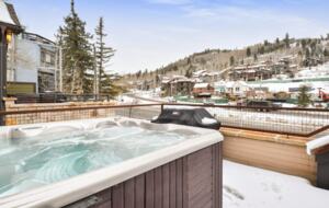 Private hot tub