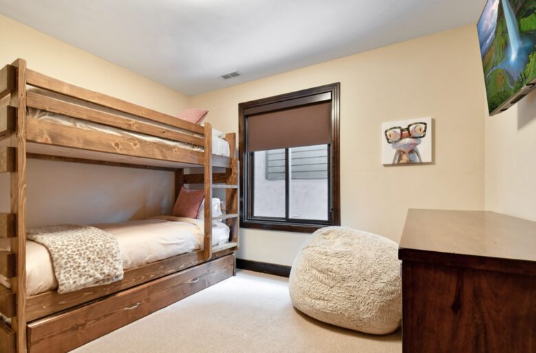 Bunk room
