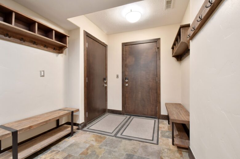 Mud room