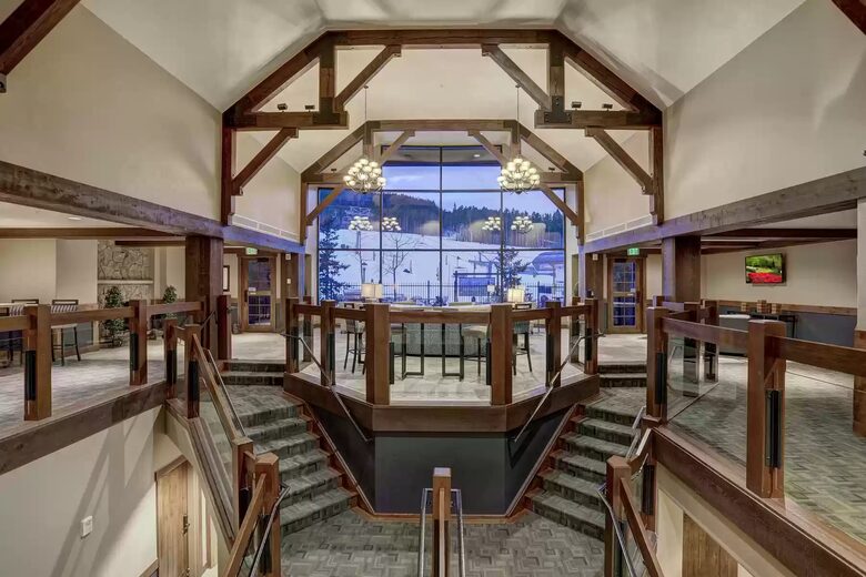 Great room lobby