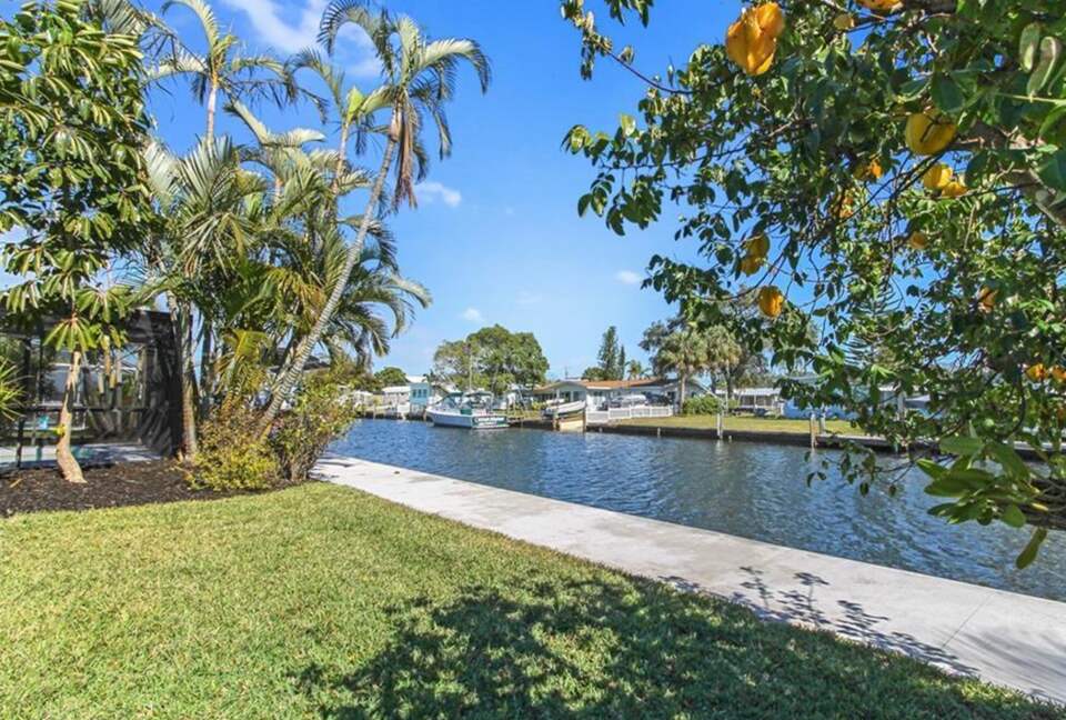 River House Retreat - Bradenton, Florida
