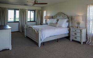 Home Exchange in Napa, CA master bedroom