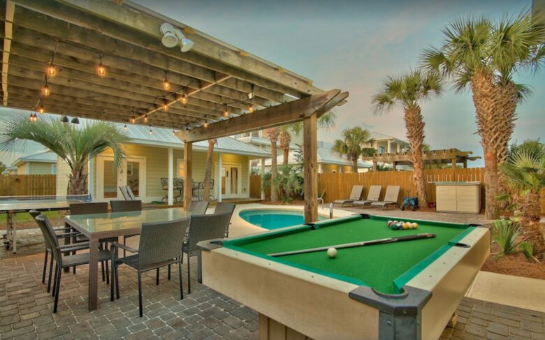 Pool area