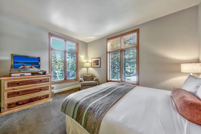 Luxury Residence in the heart of Northstar Village - Truckee, California