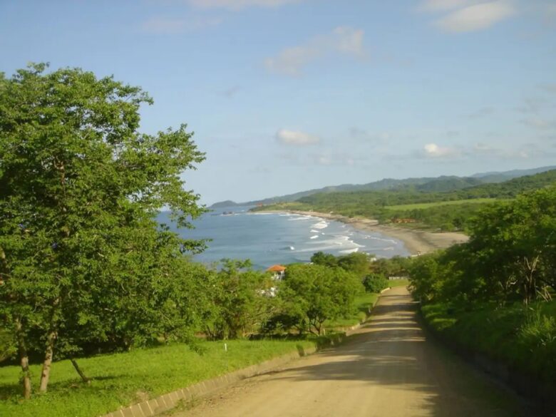 Troca de casas em Tola, Rivas, Nicarágua