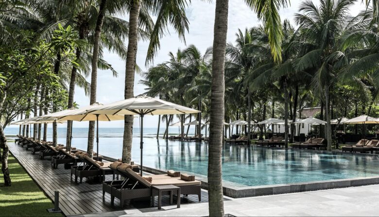 Stunning pool