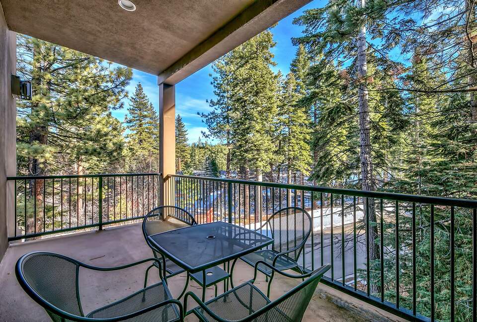 The Residence at Northstar (Tahoe 3 Bedroom Villa -Steps to Gondola) - Truckee, California