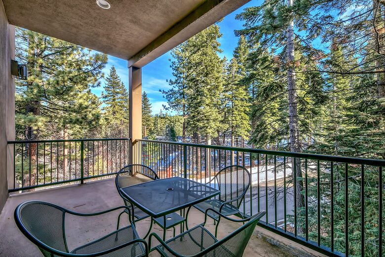 The Residence at Northstar (Tahoe 3 Bedroom Villa -Steps to Gondola) - Truckee, California