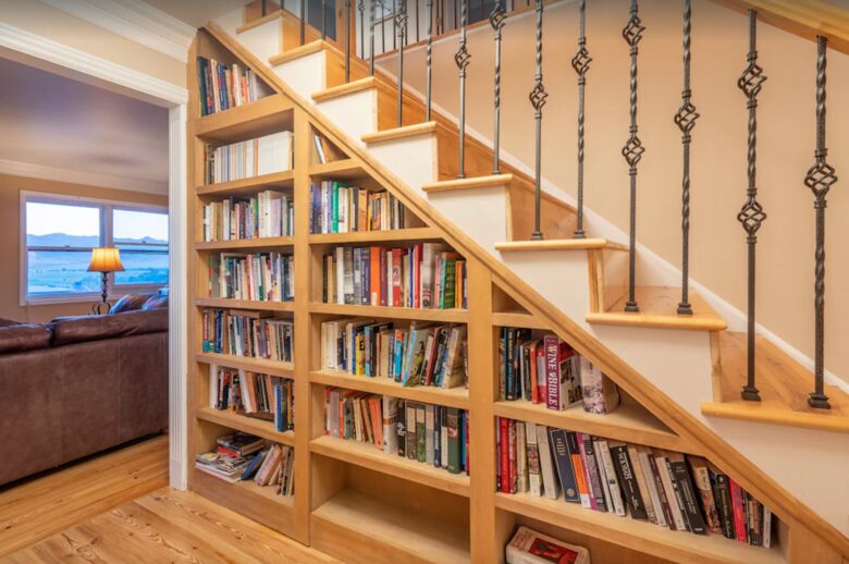 Bookshelf