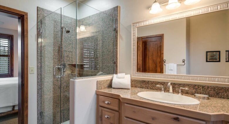 Ensuite bathroom