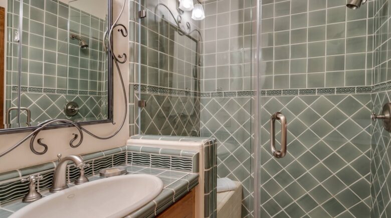 Ensuite bathroom