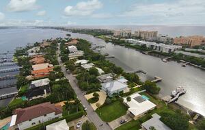 Turtle Cove | Palm Beach Waterfront Home - Lantana, Florida