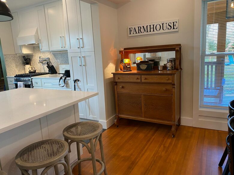 Farmhouse in the Berkshires - Hillsdale, New York