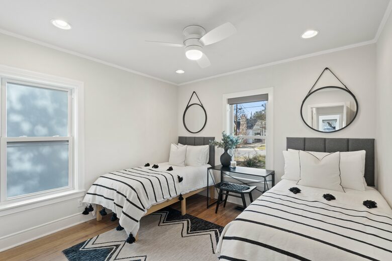 Guest room