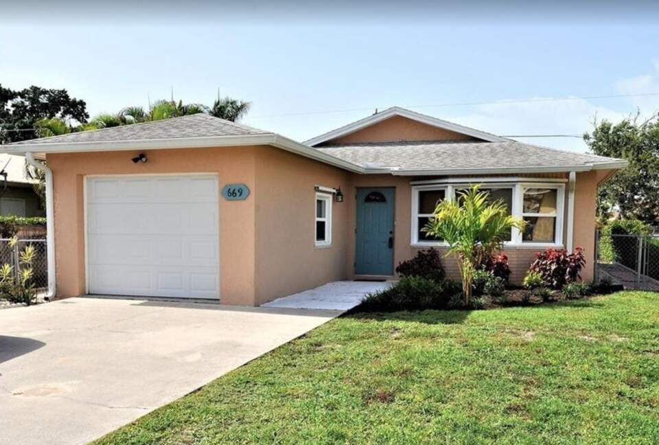 North Naples Oasis