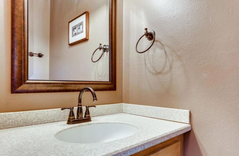 Guest bathroom