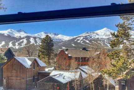 Beautiful mountain views from living room