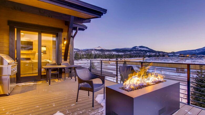 On the Corner at The Shores - Moving Mountains - Breckenridge, Colorado