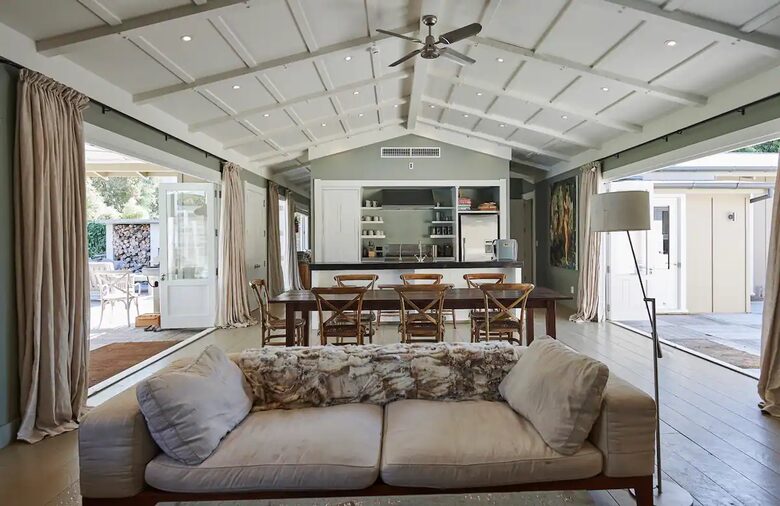 The Boathouse - Hawkes Bay, New Zealand
