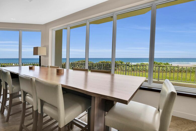 Stunning Beachfront Apartment - Boca Raton, Florida