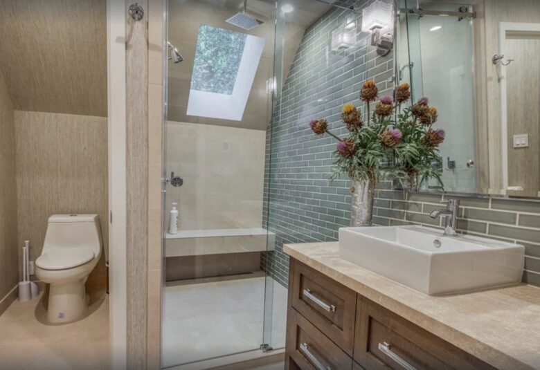 Bunk bathroom