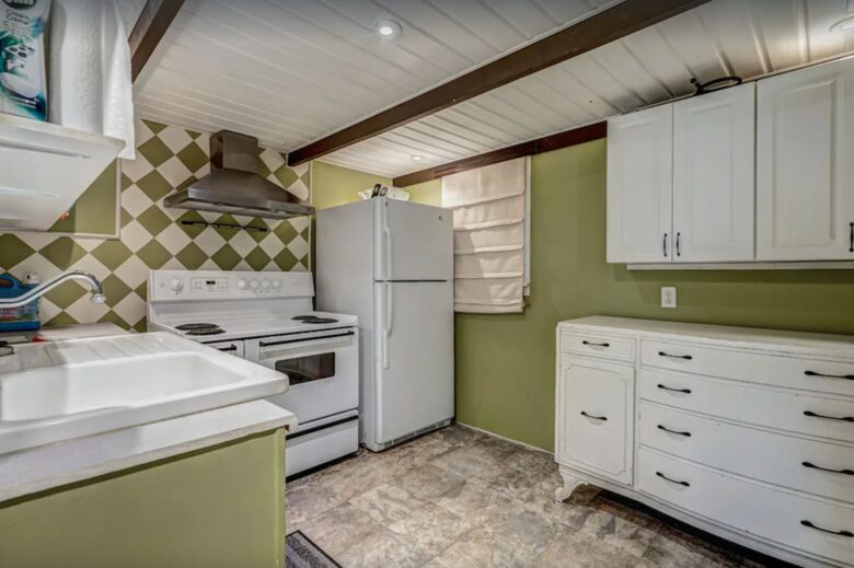 Second kitchen