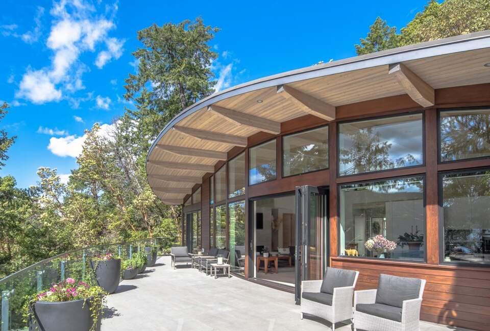 Victoria Modern West Coast Home - Victoria, Canada