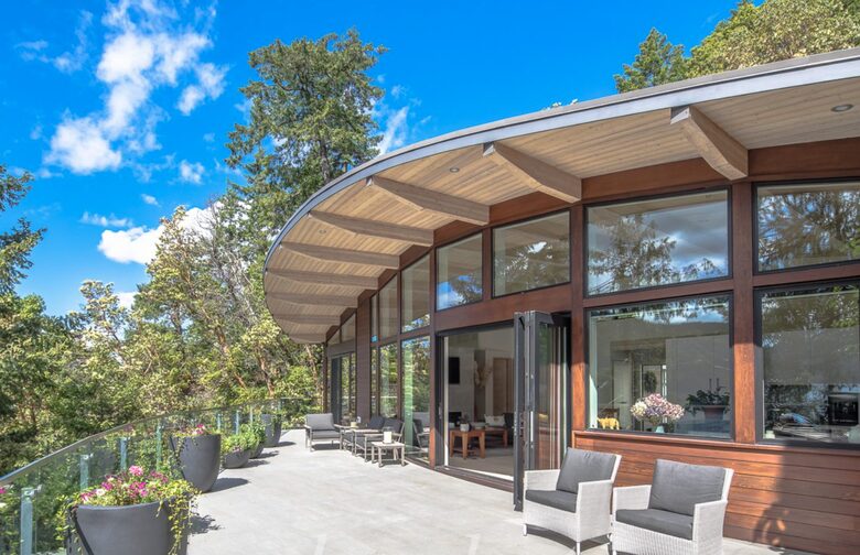 Victoria Modern West Coast Home - Victoria, Canada