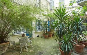 Saint Louis Island Luxe - Paris, France