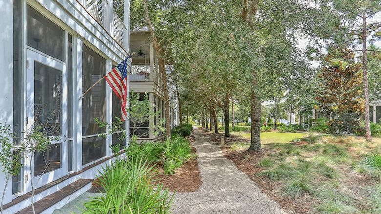 Home Exchange SANTA ROSA BEACH, FL path to community pool