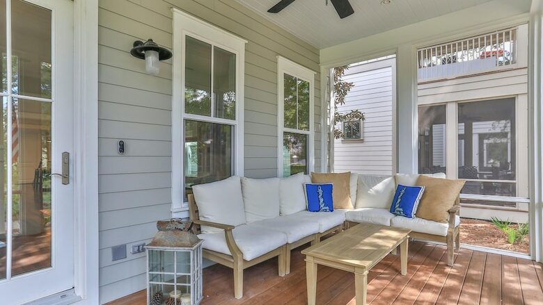 Home Exchange SANTA ROSA BEACH, FL front porch with couch