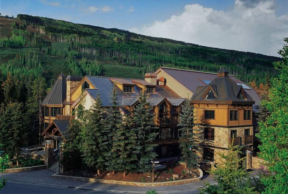Three Bedroom Slopeside Gravity Haus Vail - Vail, Colorado