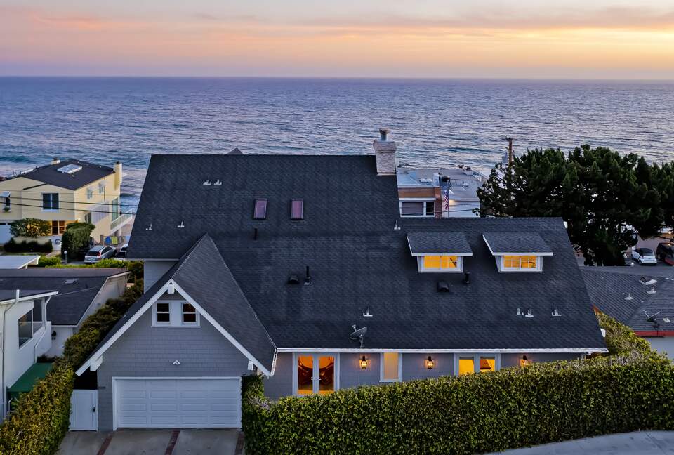 Malibu Manor (R) - Malibu, California