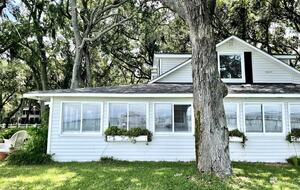 Waterfront Paradise in the heart of the Lowcountry - St Helena Isand, South Carolina