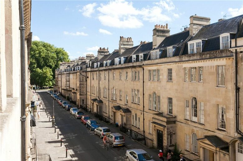 View of Brock Street leading up to The Circus