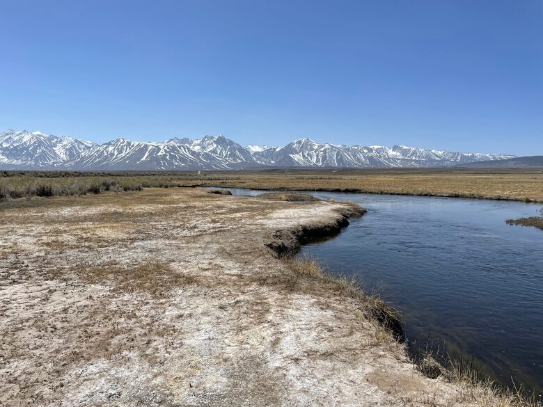 欧文斯河——世界级的鳟鱼垂钓胜地,仅需15分钟车程
